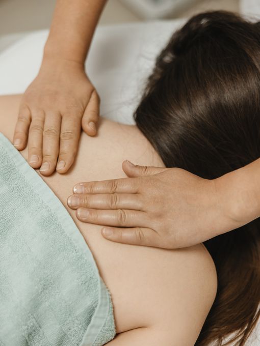 Masaj manual la Royal Med Clinic